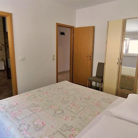 Apartments Zvone Omiš Exteriör bild
