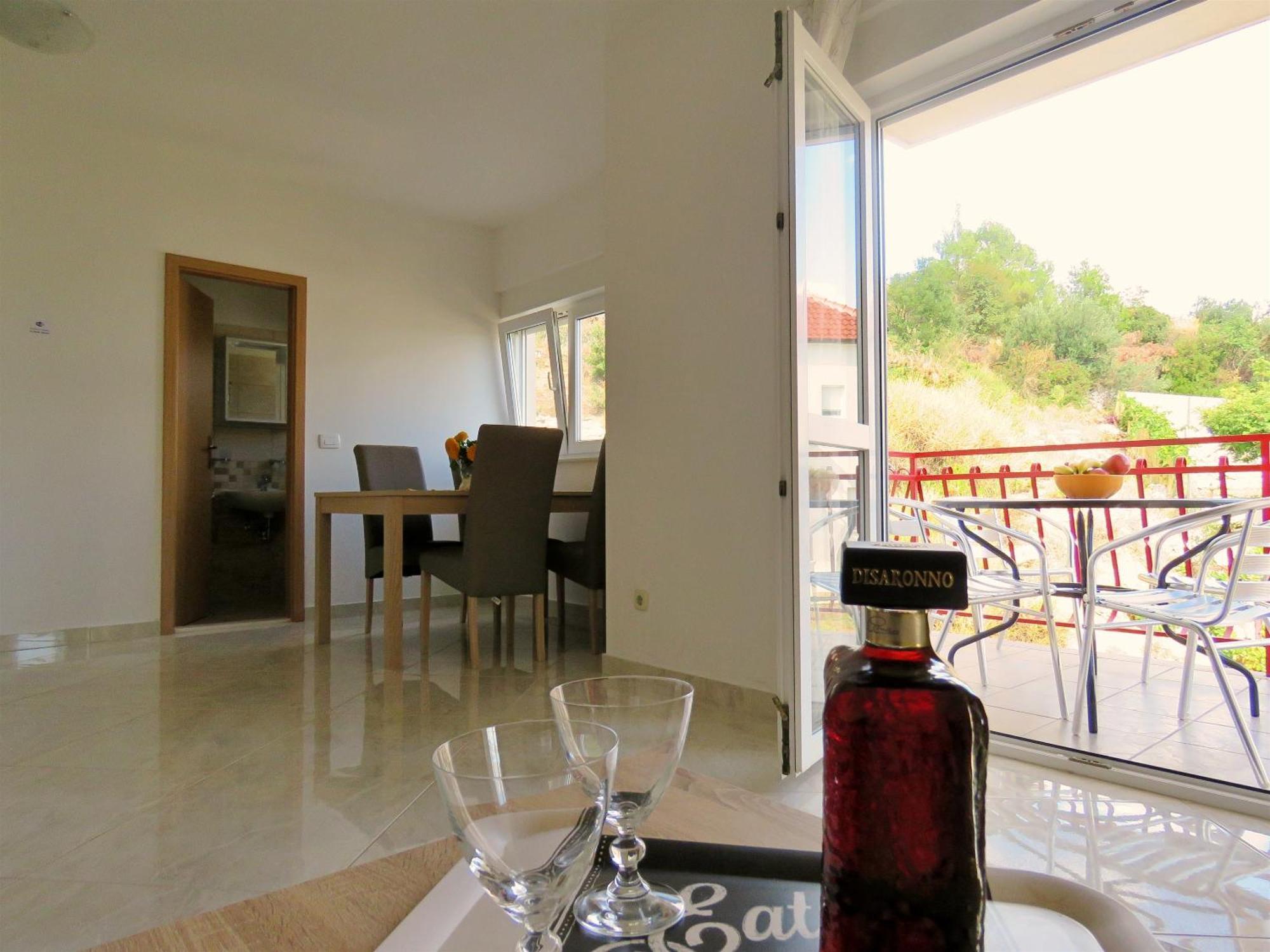 Apartments Zvone Omiš Rum bild